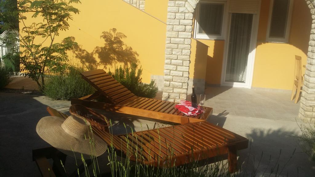 Kuca Za Odmor Vugica Villa Polje  Exterior photo